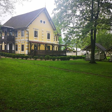 Villa Dofteana Park Leorzeni Exterior foto