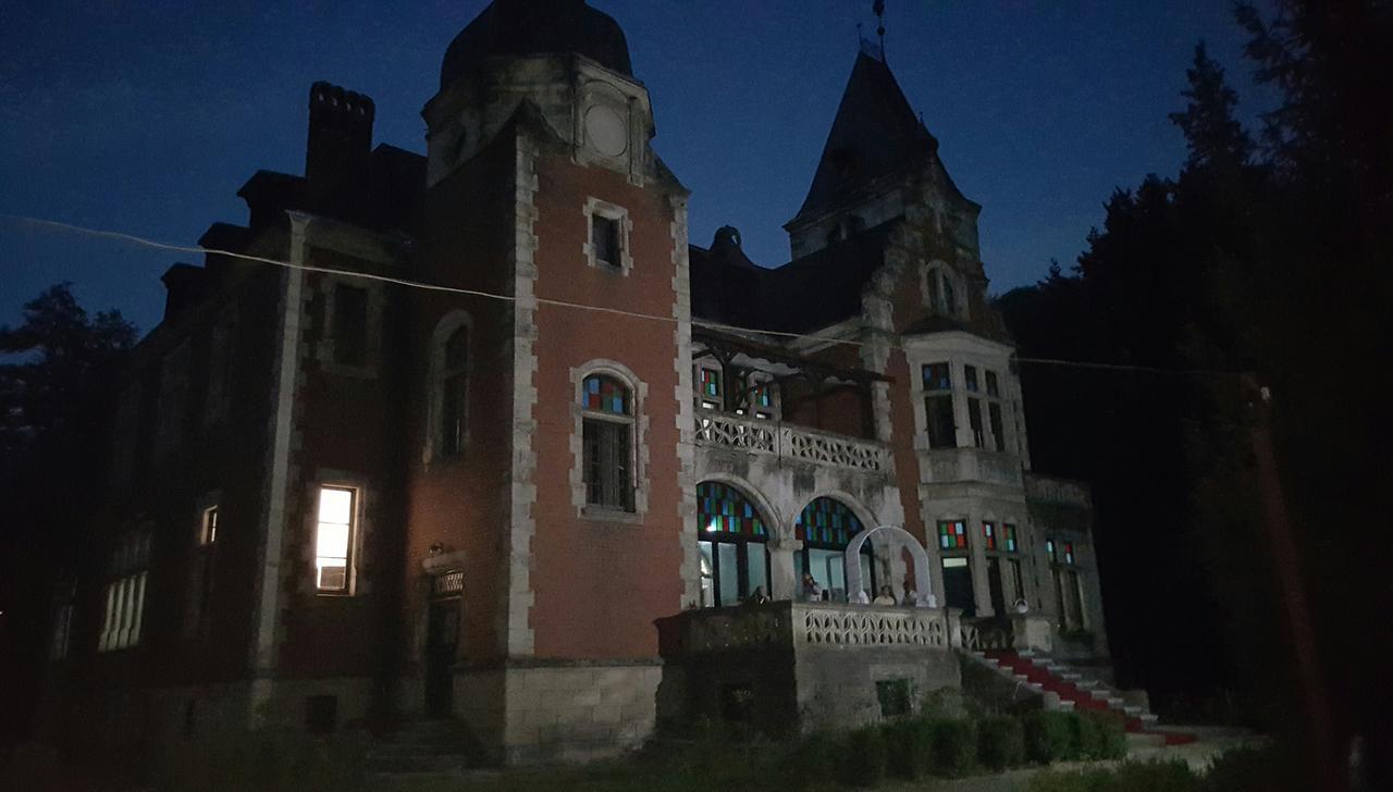 Villa Dofteana Park Leorzeni Exterior foto